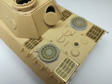 Sd.Kfz. 171 Panther D early fan cover with grilles - 2.