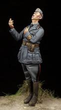 Singing Italian officer WW II#2 - 1.