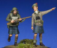 Scottish Black Watch Officer & Soldier WW II - 1.